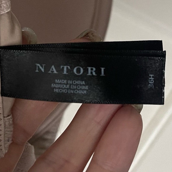 Natori T Shirt Bra Size 36H Nude Smoothing Fully Adjustable Comfort Modest - Picture 8 of 8
